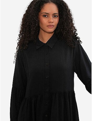 Vestido camiseiro maxi de corte largo e folgado bdart