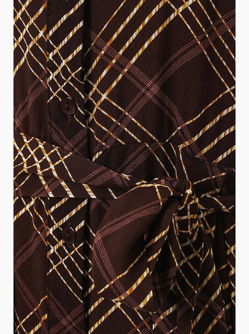 Vestido camiseiro midi aos quadrados com fecho de botões bdart Castanho-chocolate - Kiabi