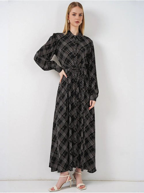 Vestido camiseiro midi aos quadrados com fecho de botões bdart - Kiabi Vestido camiseiro midi aos quadrados com fecho de botões bdart - Kiabi