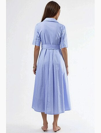Vestido camiseiro midi às riscas com cinto busem