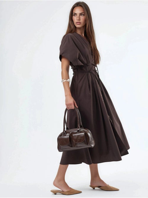 Vestido camiseiro midi casual com decote em v busem - Kiabi Vestido camiseiro midi casual com decote em v busem - Kiabi