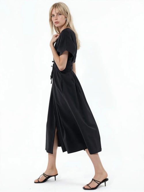 Vestido camiseiro midi casual com decote em v busem - Kiabi Vestido camiseiro midi casual com decote em v busem - Kiabi