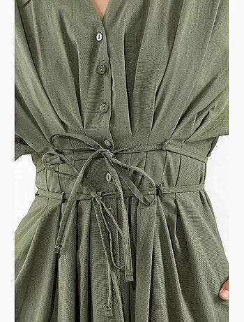 Vestido camiseiro midi casual com decote em v busem