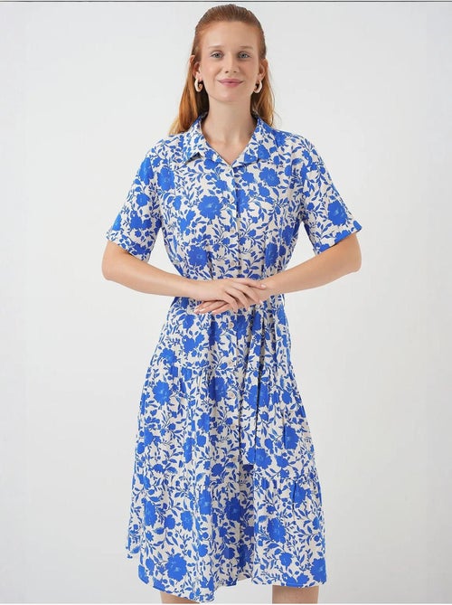 Vestido camiseiro midi com padrão bdart - Kiabi Vestido camiseiro midi com padrão bdart - Kiabi
