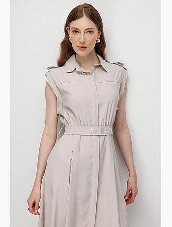 Vestido camiseiro midi em linha a texturizado com cinto mixray
