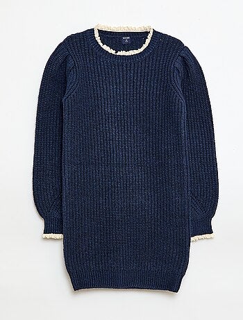 Vestido camisola com gola em renda