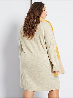 Vestido camisola com pormenores perfurados - Kiabi