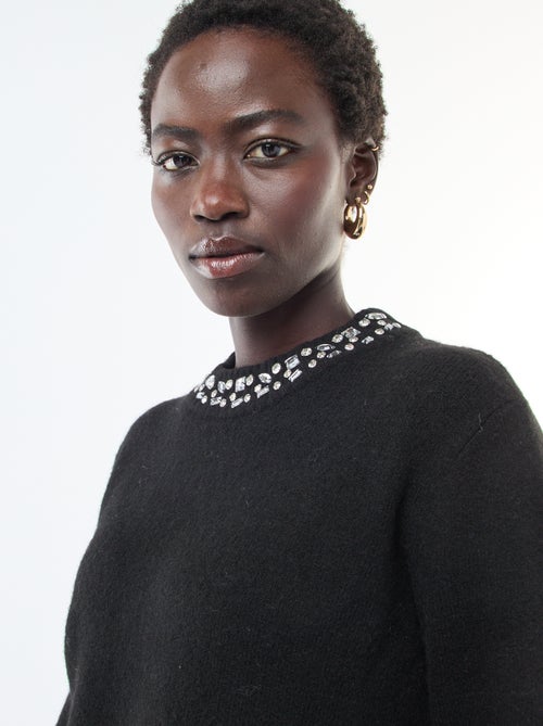 Vestido camisola curto com gola de strass - Kiabi