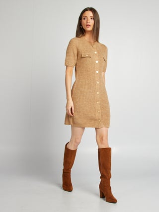 Vestido-camisola curto em tricô