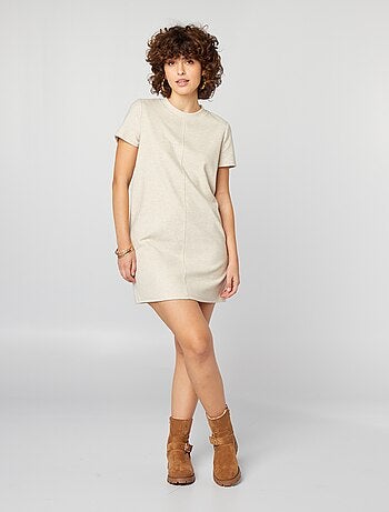 Vestido-camisola de malha suave com nervuras finas