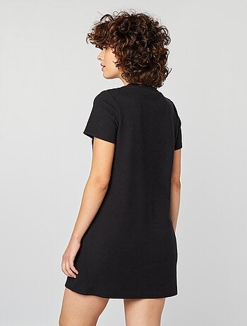 Vestido-camisola de malha suave com nervuras finas