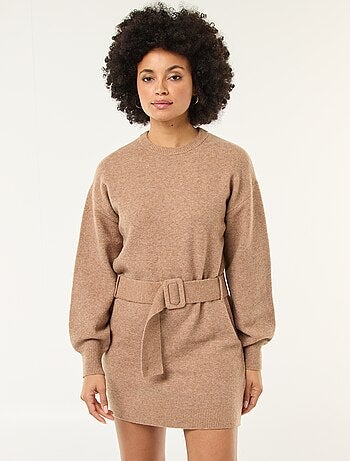 Vestido camisola de manga comprida com cinto