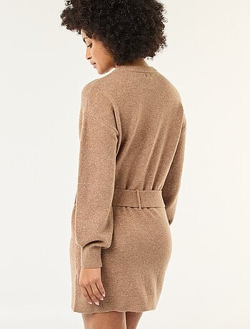 Vestido camisola de manga comprida com cinto