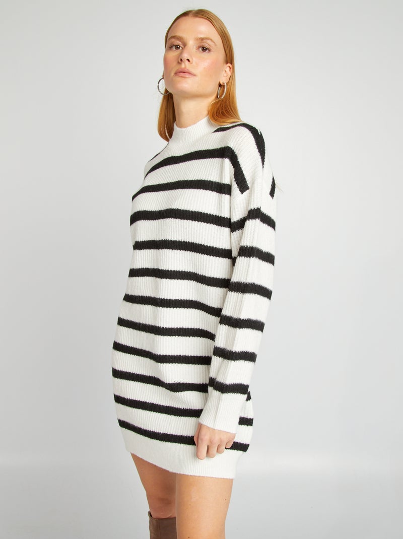 Vestido-camisola em malha e gola rente ao pescoço- BRANCO - Kiabi