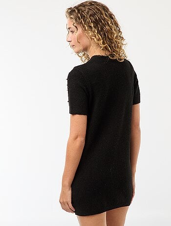 Vestido camisola em malha macia com pérolas