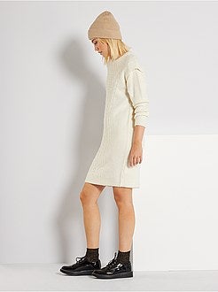 Vestido-camisola em malha torcida com ombreiras - Kiabi