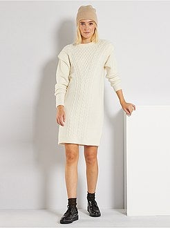 Vestido-camisola em malha torcida com ombreiras - Kiabi