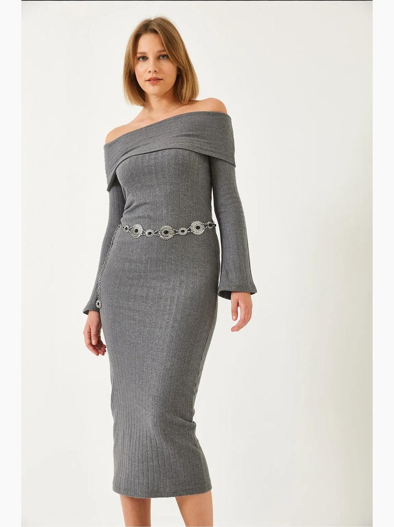 Vestido canelado com decote madonna e manga flare lucci Cinza escuro - Kiabi