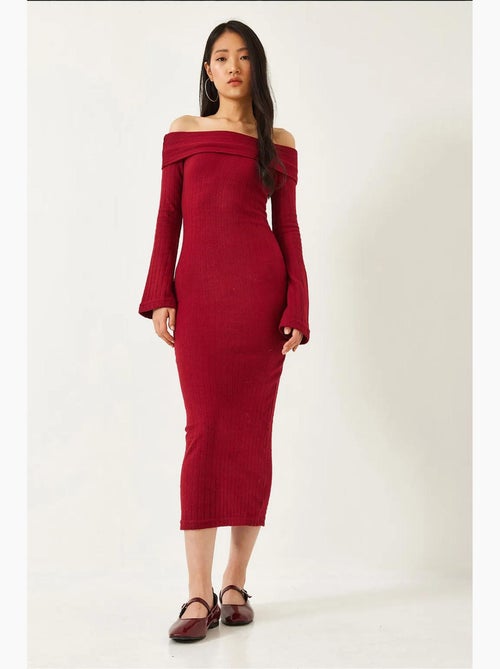 Vestido canelado com decote madonna e manga flare lucci - Kiabi Vestido canelado com decote madonna e manga flare lucci - Kiabi