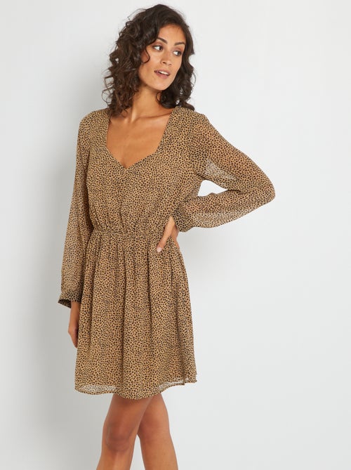 Vestido cintado em malha crepe - Kiabi