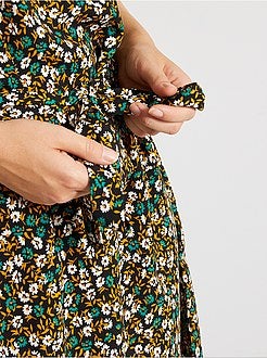 Vestido com abertura atrás - Kiabi