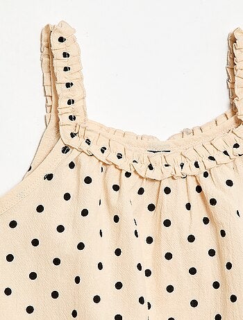 Vestido com alças e gola com folhos