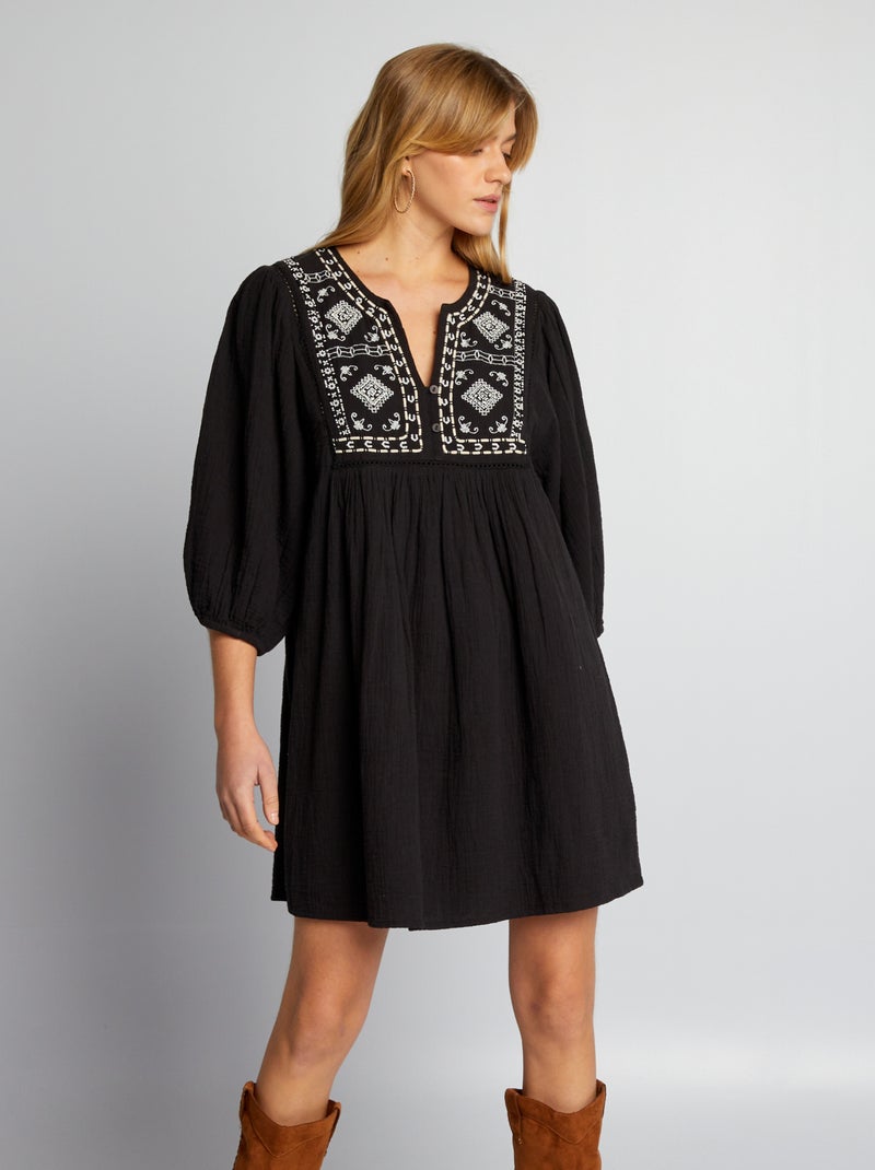 Vestido com bordado Preto - Kiabi