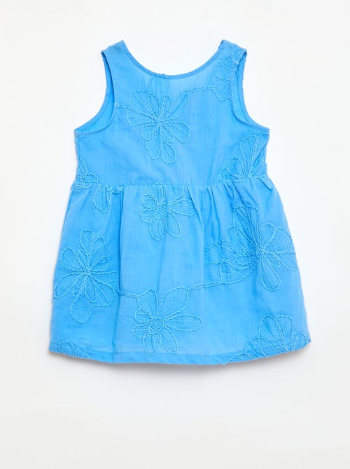 Vestido com bordados de flores - Kiabi