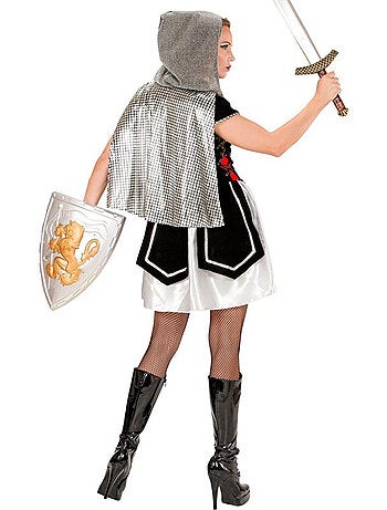 Vestido com capuz de guerreira real