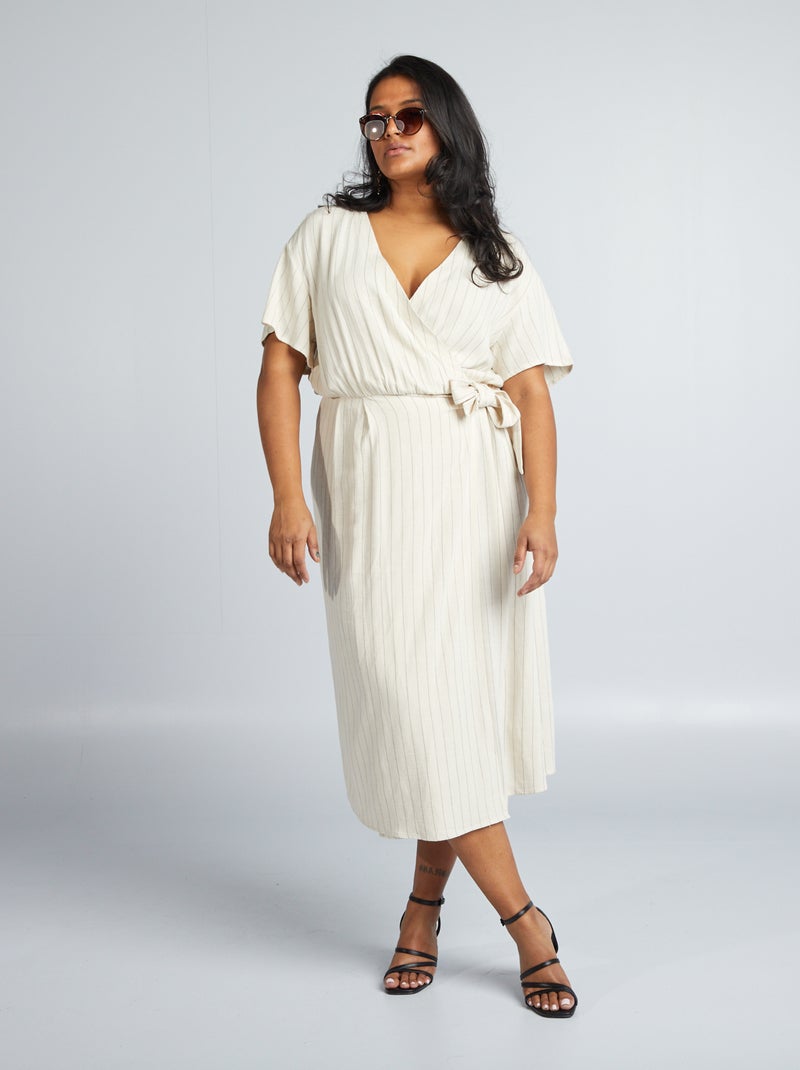 Vestido com corte trespassado BEGE - Kiabi