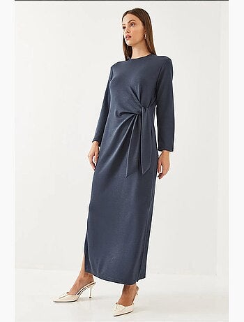 Vestido com detalhe de gravata em modal lucci