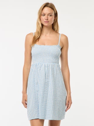 Vestido com favos de mel vichy em seersucker