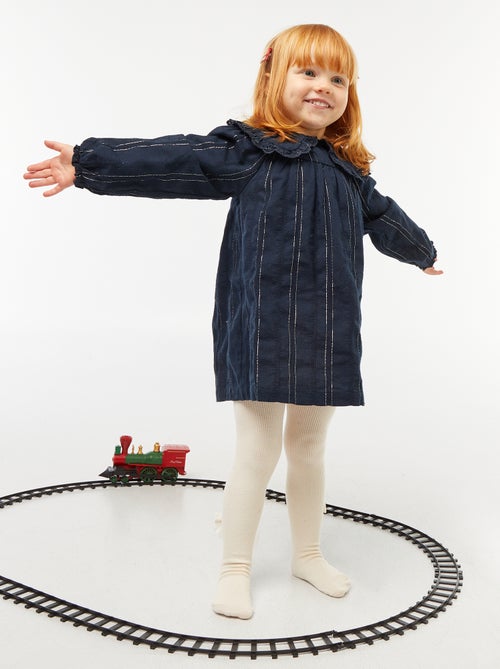 Vestido com fios brilhantes e decote bordado - Kiabi