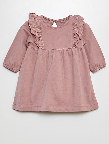 Vestido com folhos com bordado inglês