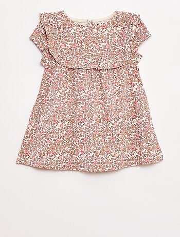 Vestido com folhos de manga curta