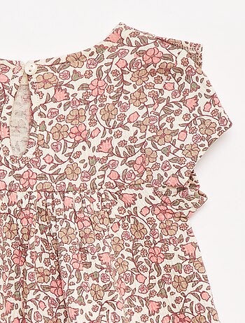 Vestido com folhos de manga curta