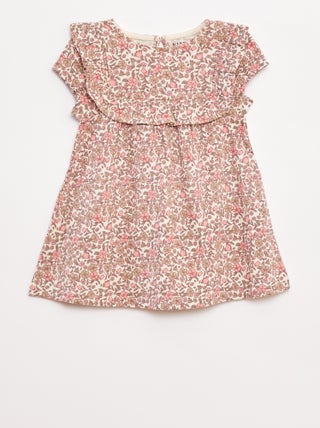 Vestido com folhos de manga curta