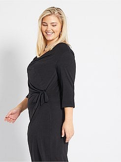 Vestido com gola drapeada - Kiabi