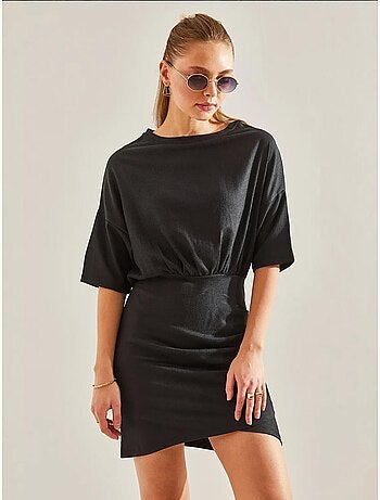 Vestido com pregas frontais e cintura elástica lucci