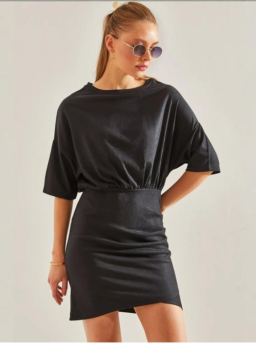 Vestido com pregas frontais e cintura elástica lucci - Kiabi Vestido com pregas frontais e cintura elástica lucci - Kiabi