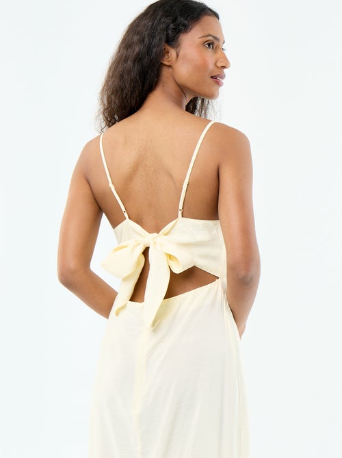 Vestido comprido acetinado com alças finas - Kiabi