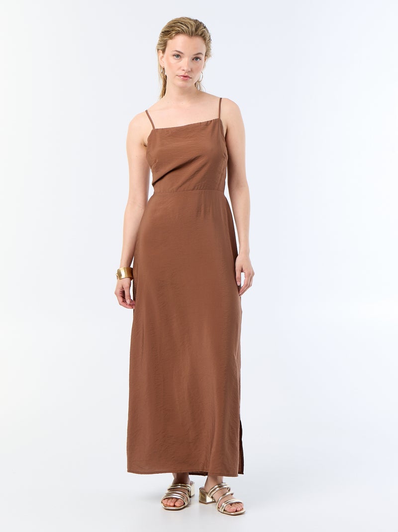 Vestido comprido acetinado com alças finas Castanho - Kiabi