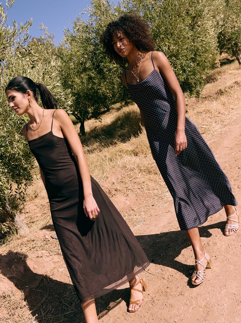 Vestido comprido acetinado com alças finas Preto - Kiabi