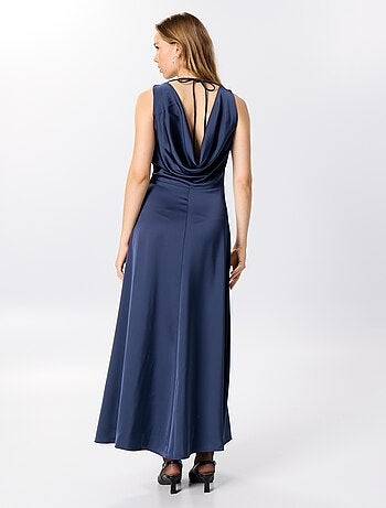 Vestido comprido acetinado e drapeado