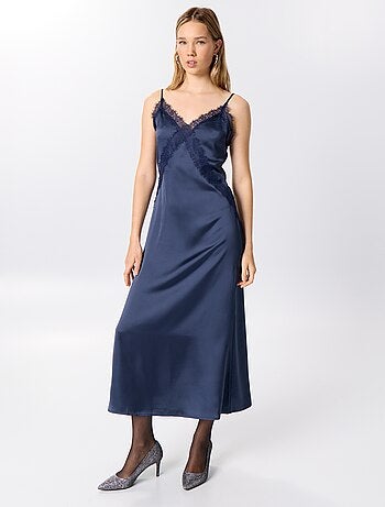 Vestido comprido acetinado + renda
