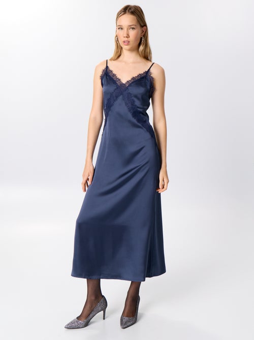 Vestido comprido acetinado + renda - Kiabi
