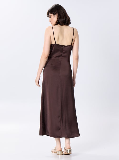Vestido comprido acetinado + renda - Kiabi