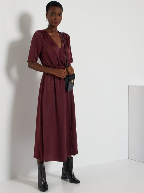 Vestido comprido acetinado - Kiabi