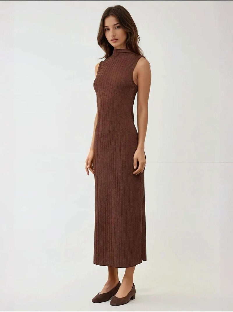 Vestido comprido bodycon com decote halter texturizado Castanho - Kiabi