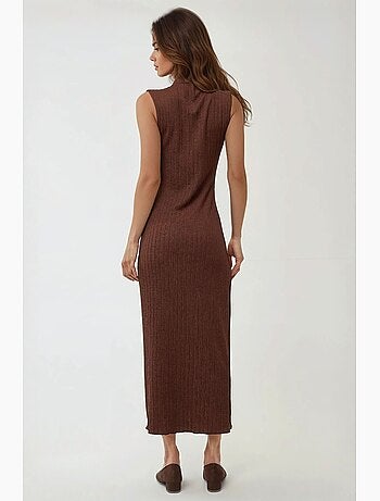 Vestido comprido bodycon com decote halter texturizado hiccup